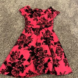 JUNIORS Pink and black floral printed dress